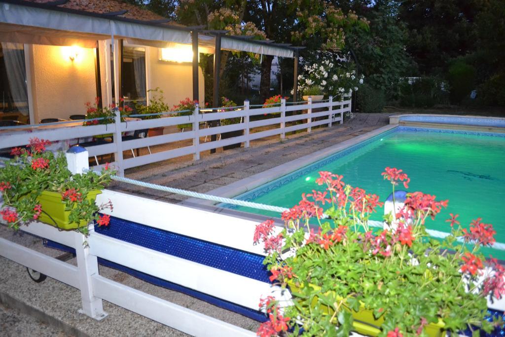 Hotel Restaurant La Braisiere Saint-Romain  ภายนอก รูปภาพ