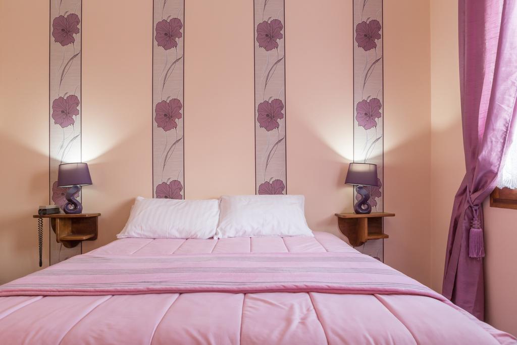 Hotel Restaurant La Braisiere Saint-Romain  ภายนอก รูปภาพ