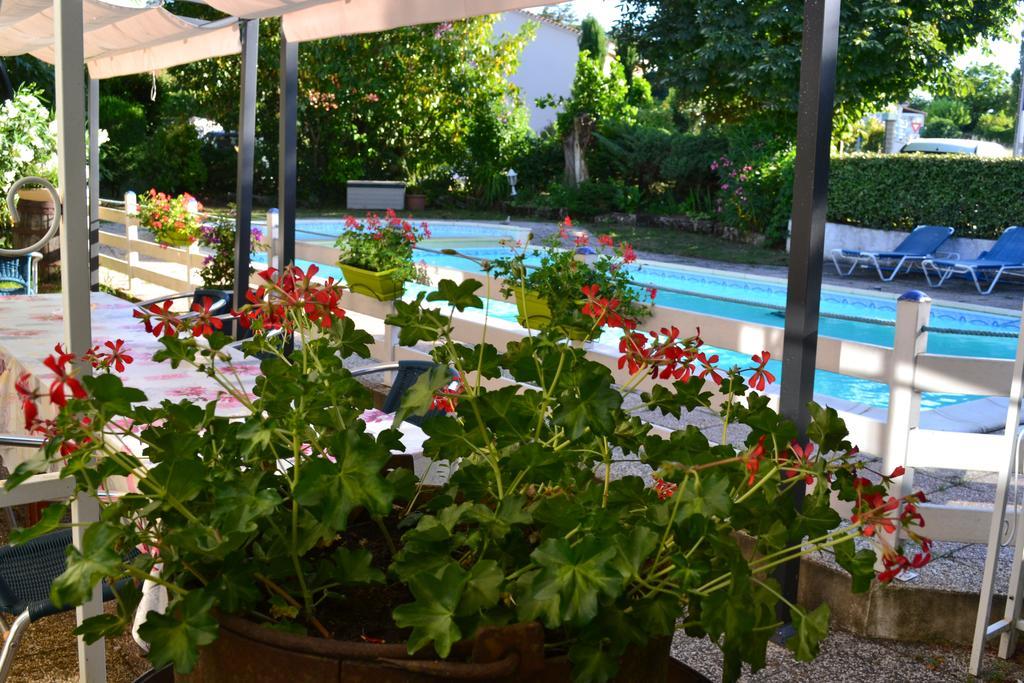 Hotel Restaurant La Braisiere Saint-Romain  ภายนอก รูปภาพ